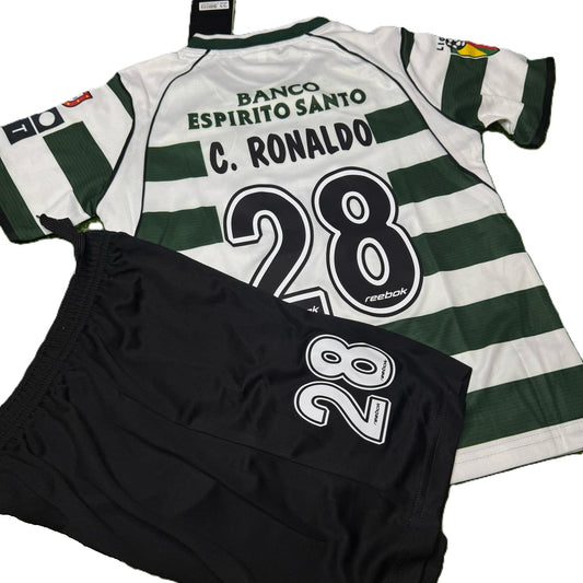 Komplet Dziecięcy Sporting Lizbona 2001/2002 Home Retro