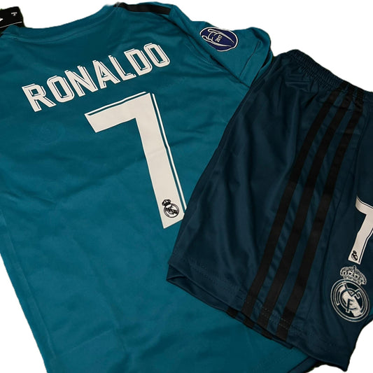 Komplet Piłkarski Dziecięcy Real Madryt 2017/2018 Away Retro