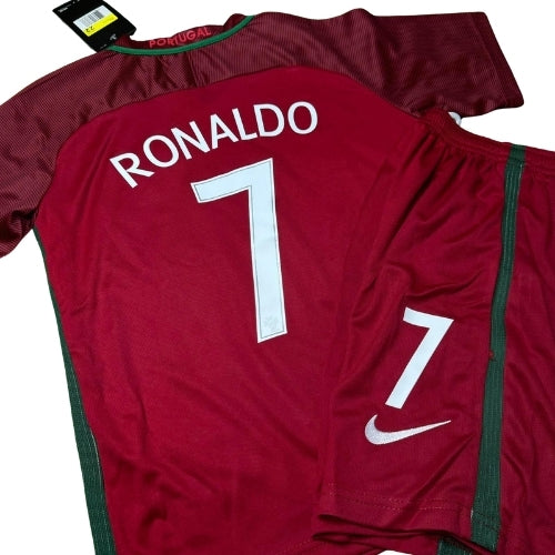 Piłkarski Komplet Strój Dziecięcy Portugalia 2016 Home Retro