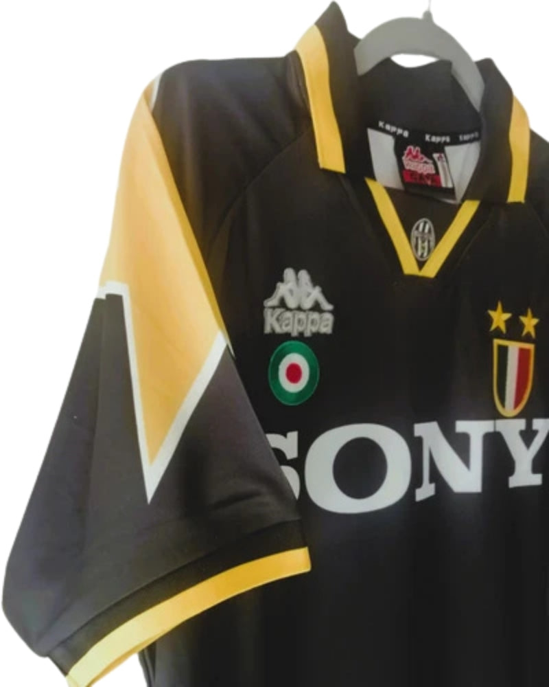 Koszulka Piłkarska Juventus Turyn 1995/1997 3rd Retro
