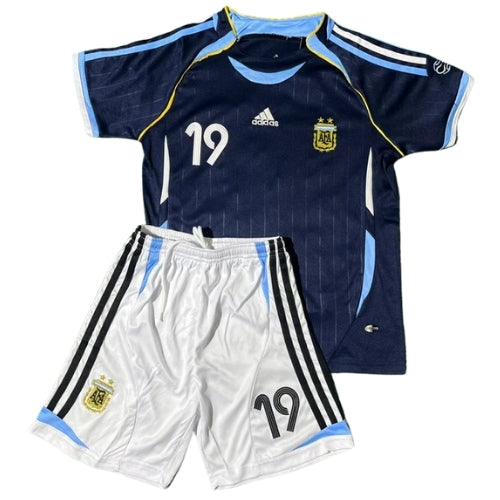 Piłkarski Komplet Strój Dziecięcy Argentyna 2006 Away Retro