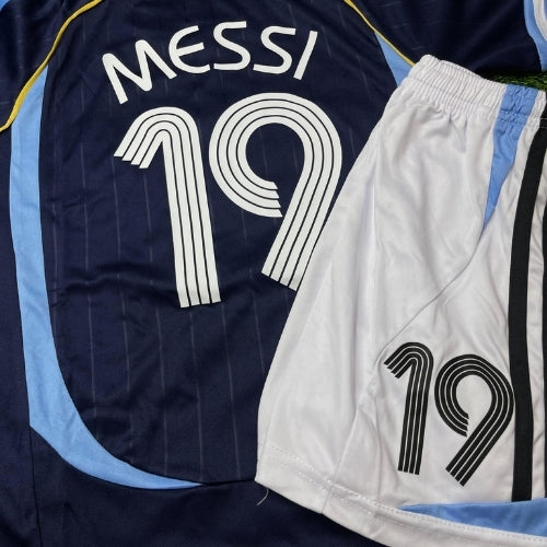 Piłkarski Komplet Strój Dziecięcy Argentyna 2006 Away Retro