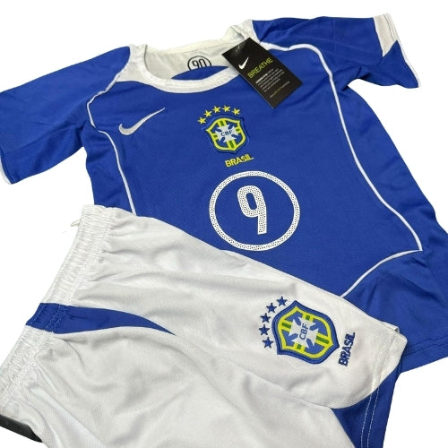 Piłkarski Komplet Strój Dziecięcy Brazylia 2004 Away Retro