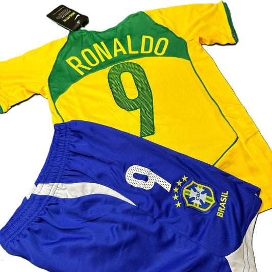 Piłkarski Komplet Strój Dziecięcy Brazylia 2004 Home Retro