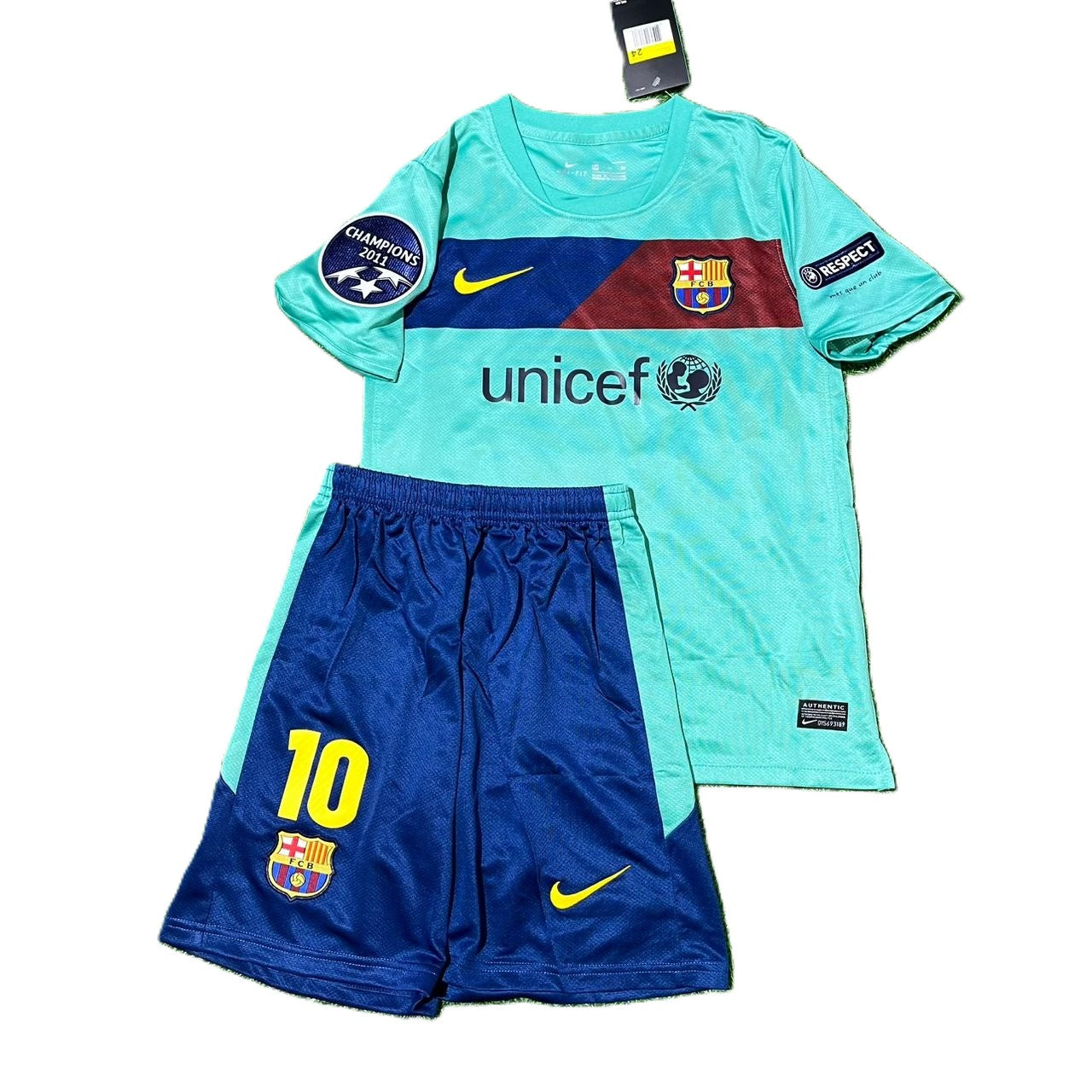 Komplet Piłkarski Dziecięcy FC Barcelona 2010/2011 Away Retro