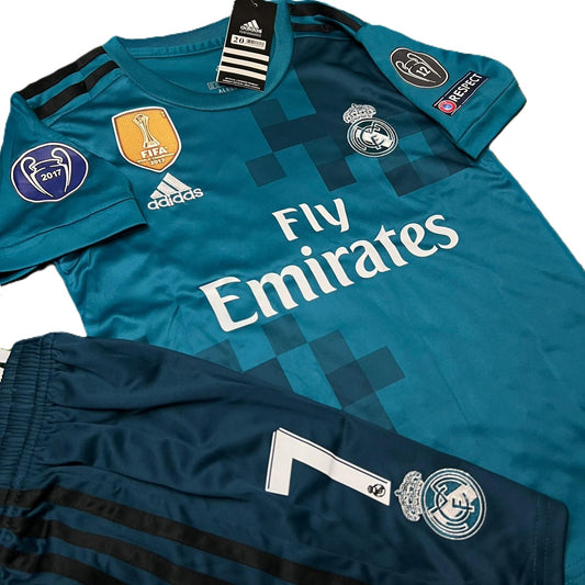 Komplet Piłkarski Dziecięcy Real Madryt 2017/2018 Away Retro