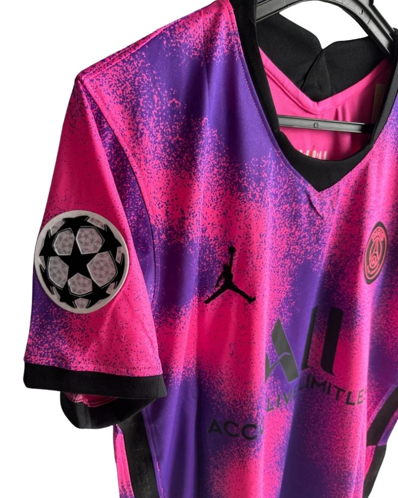 Koszulka_Paris_Saint_Germain_20202021_4th_Retro