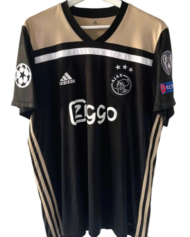 Koszulka_Pikarska_Ajax_Amsterdam_20182019_Away_Retro