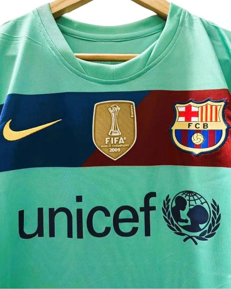 Koszulka_Pikarska_FC_Barcelona_20102011_Away_Retro
