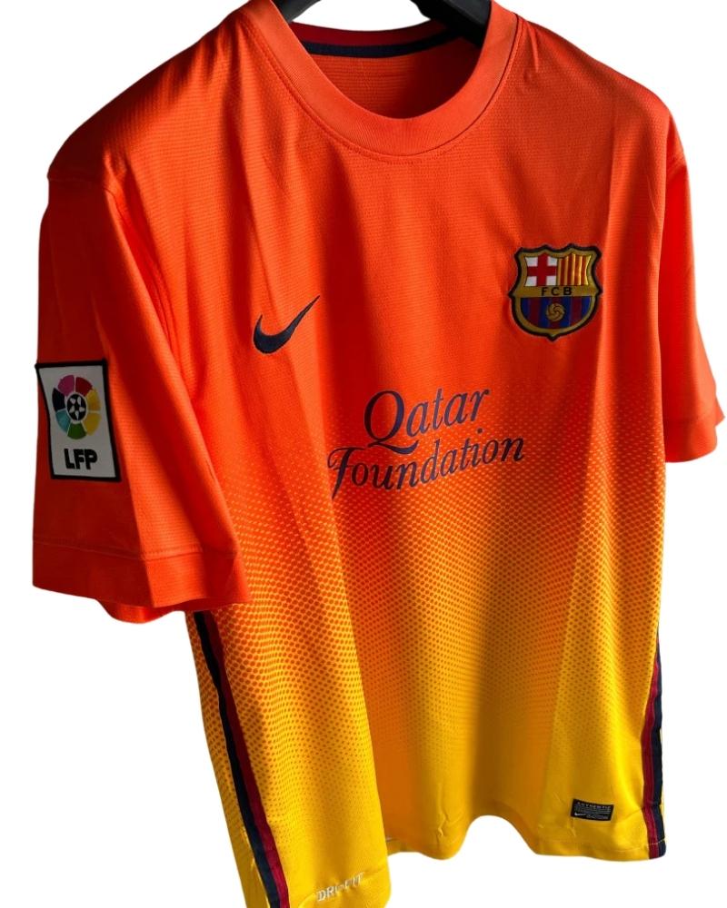 Koszulka_Pikarska_FC_Barcelona_20122013_Away_Retro