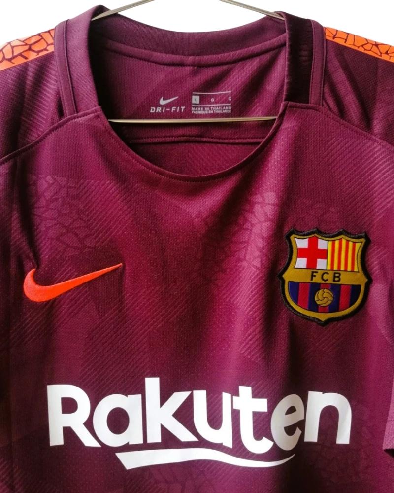 Koszulka_Pikarska_FC_Barcelona_20172018_Away_Retro