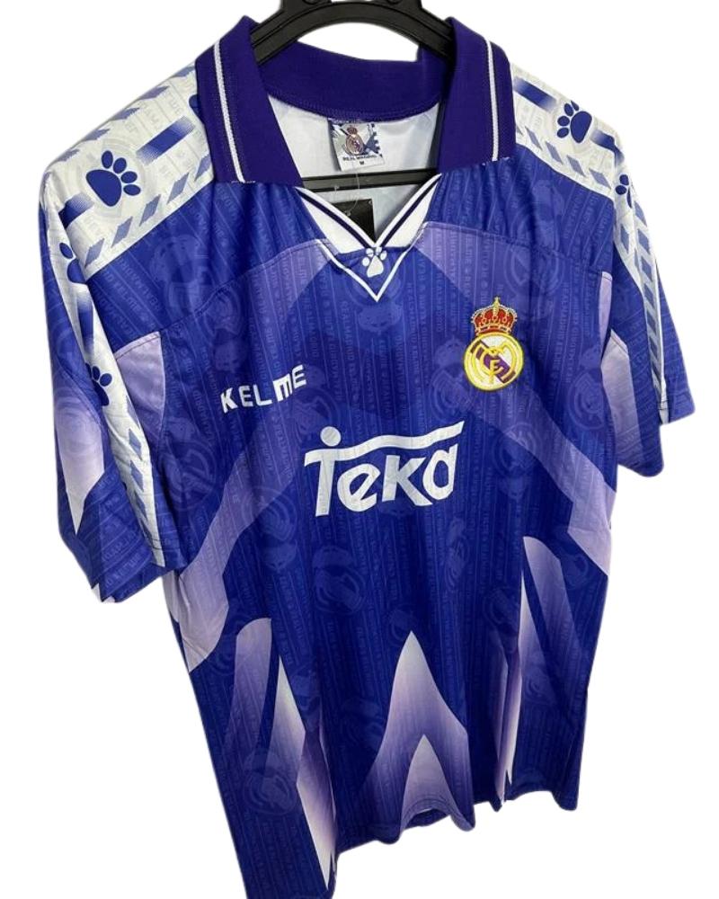 Koszulka_Pikarska_Real_Madryt_19961997_Away_Retro