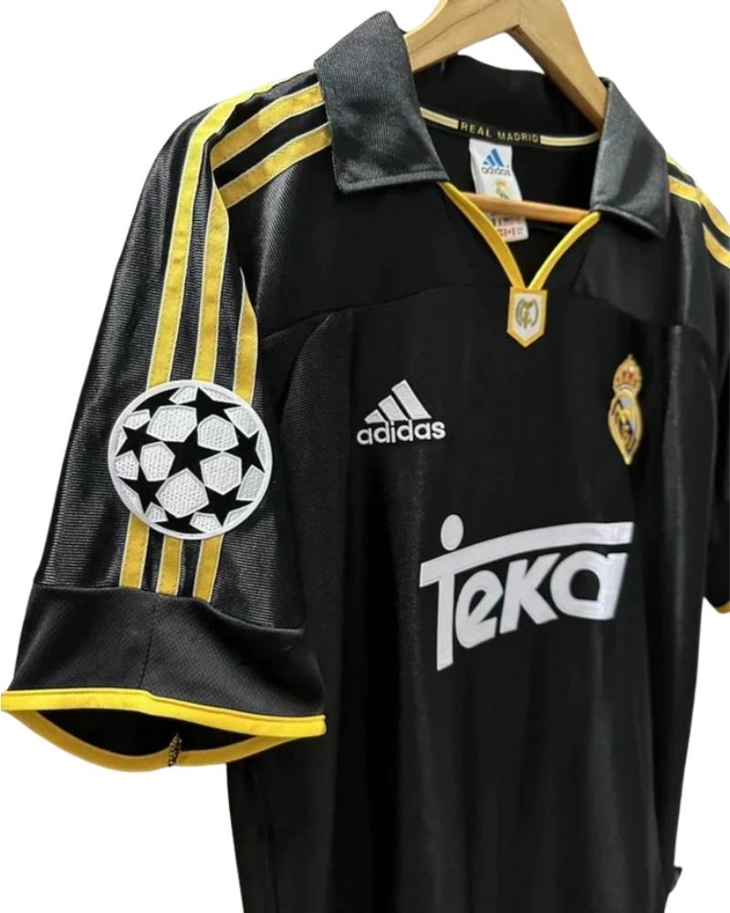 Koszulka_Pikarska_Real_Madryt_19992000_UCL_Final_Retro