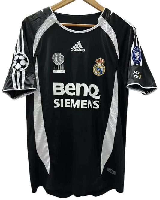 Koszulka_Pikarska_Real_Madryt_20062007_Away_Retro