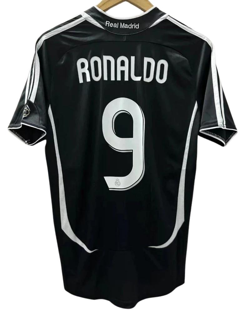 Koszulka_Pikarska_Real_Madryt_20062007_Away_Retro