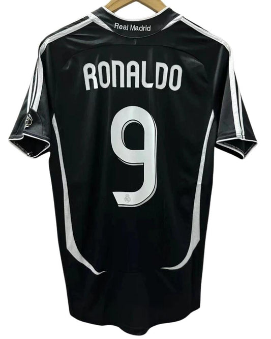 Koszulka_Pikarska_Real_Madryt_20062007_Away_Retro