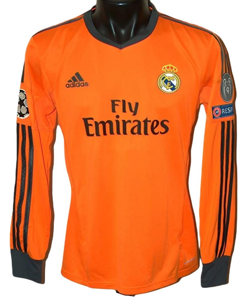 Koszulka_Pikarska_Real_Madryt_20132014_Away_Retro_Dugi_Rkaw