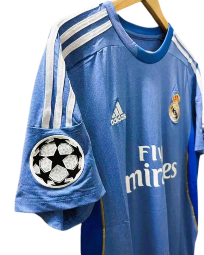 Koszulka_Pikarska_Real_Madryt_20132014_Away_Retro