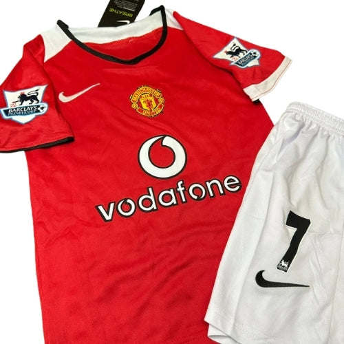 Komplet Piłkarski Dziecięcy Manchester United 2005/2006 Home Retro