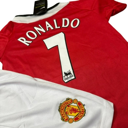 Komplet Piłkarski Dziecięcy Manchester United 2005/2006 Home Retro