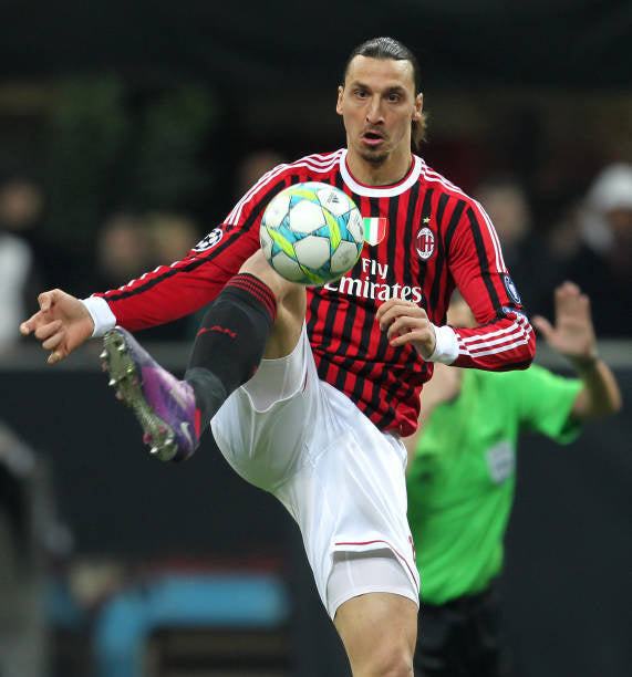 Koszulka Piłkarska AC Milan 2011/2012 Home Retro Dł Rękaw
