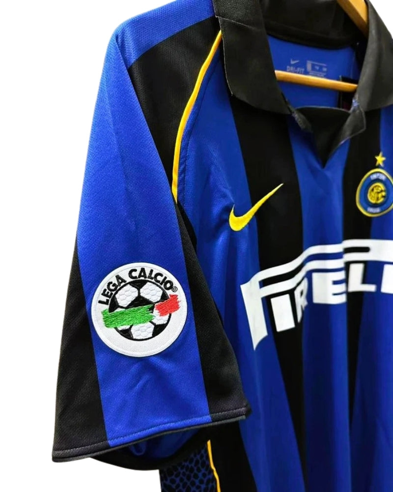 Koszulka Piłkarska Inter Mediolan 2001/2002 Home Retro