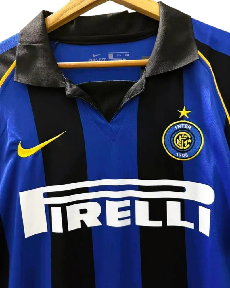 Koszulka Piłkarska Inter Mediolan 2001/2002 Home Retro