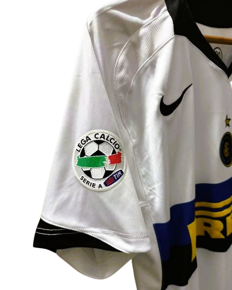 Koszulka Piłkarska Inter Mediolan 2005/2006 Away Retro