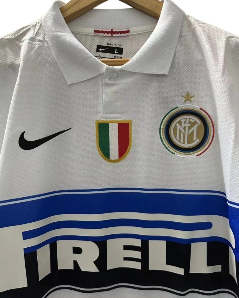 Koszulka Piłkarska Inter Mediolan 2009/2010 Away Retro