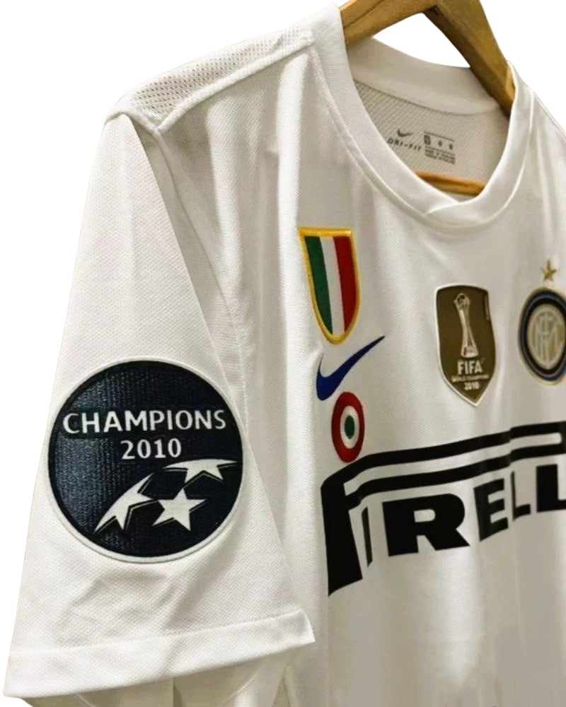 Koszulka Piłkarska Inter Mediolan 2010/2011 Away Retro