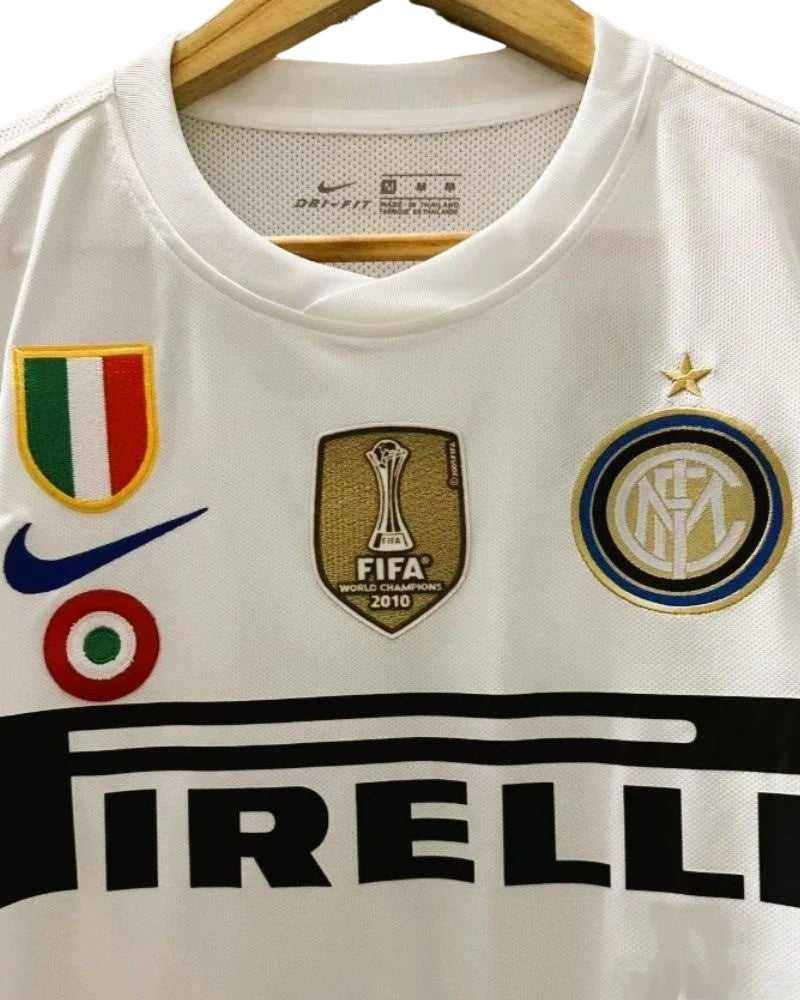 Koszulka Piłkarska Inter Mediolan 2010/2011 Away Retro
