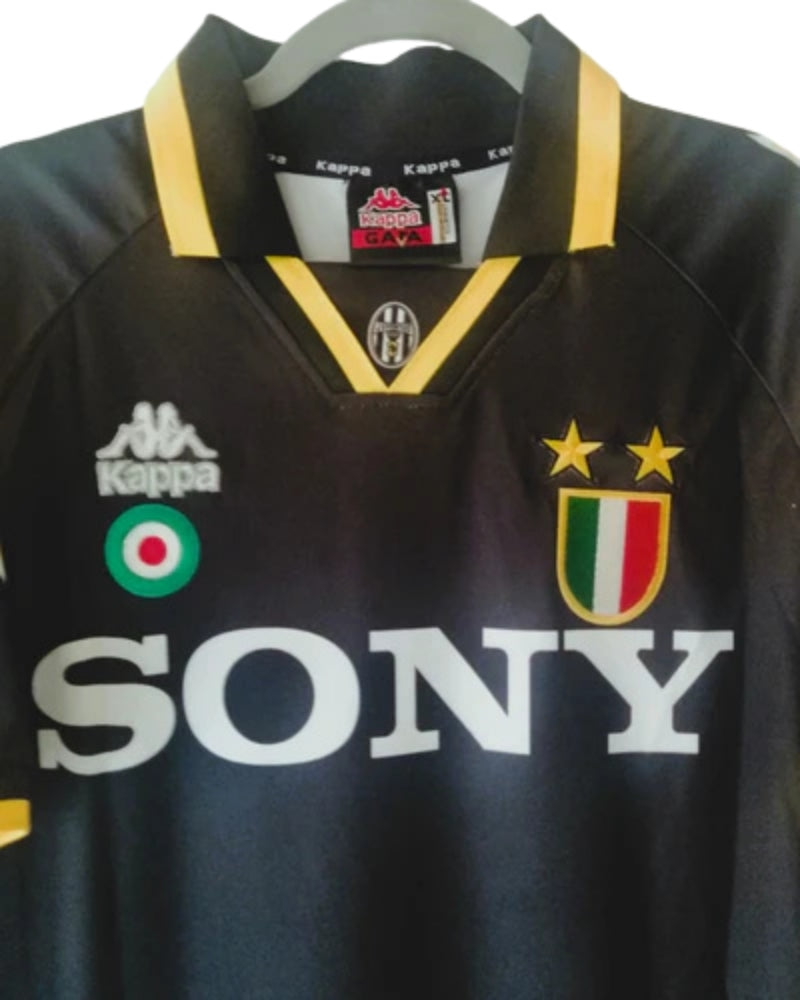 Koszulka Piłkarska Juventus Turyn 1995/1997 3rd Retro