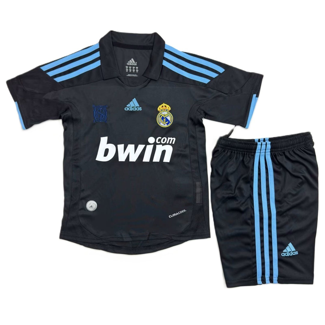 Komplet Piłkarski Dziecięcy Real Madryt 2009/2010 Away Retro