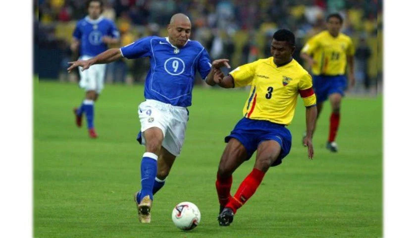 Piłkarski Komplet Strój Dziecięcy Brazylia 2004 Away Retro